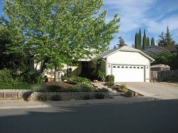 4th image of 4001 Rockford Dr