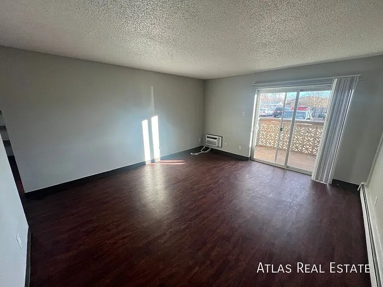 312 W Alabama Ave — Photo 19