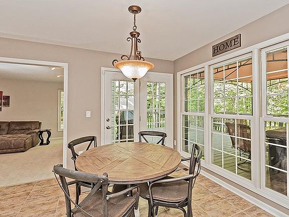 5th image of 2981 Osborn Ln