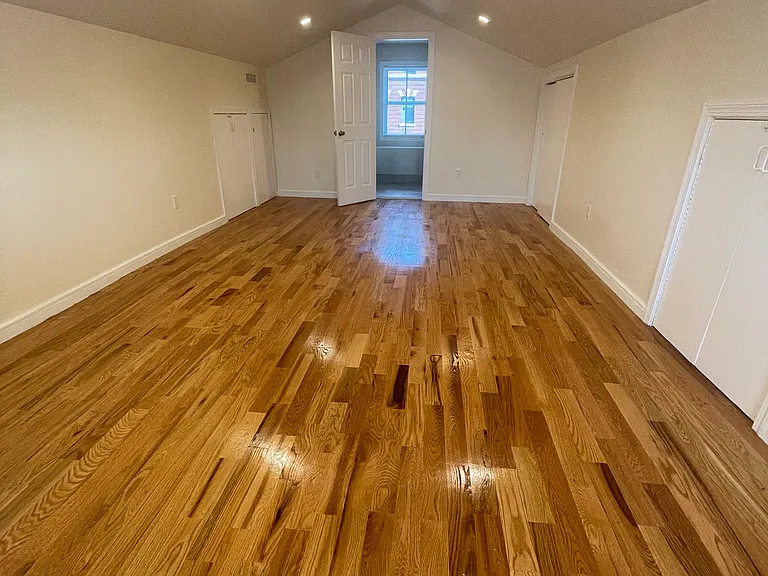 526 Chapel St #B — Photo 11