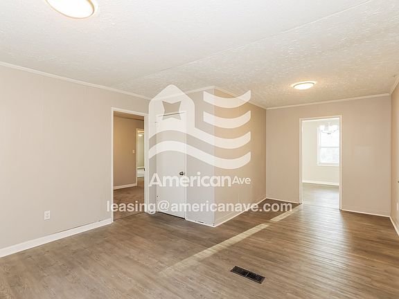 1165135_003_living_room_14317148.jpg