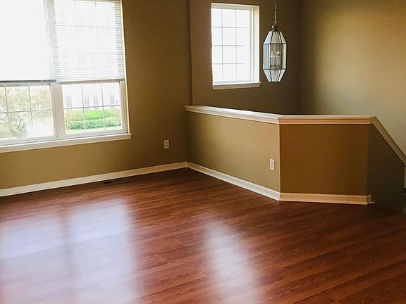 5th image of 247 Coatsville Dr