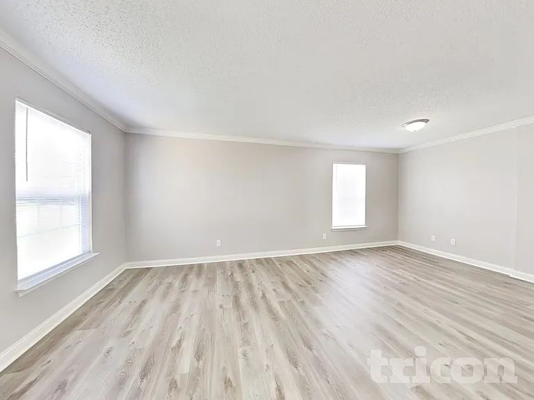 8432 Centenary Dr — Photo 4