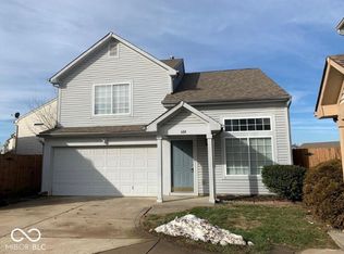 684 Mountain Pine Dr, Greenwood, IN 46143