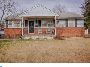 711 W Evesham Ave, Magnolia, NJ 08049