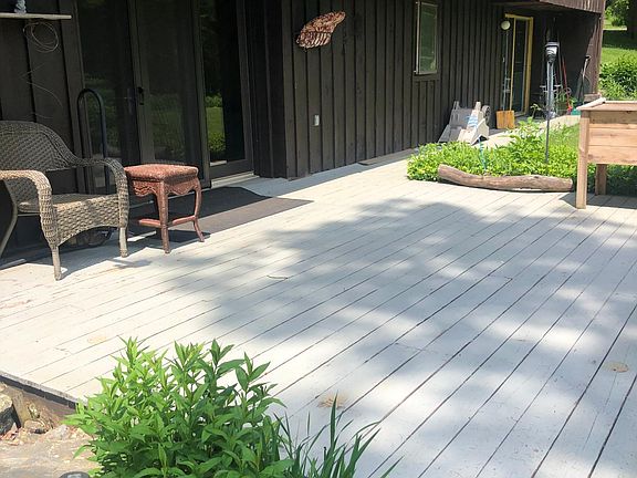 Private deck