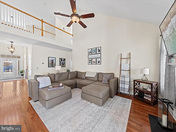 4th image of 36868 Herring Ct