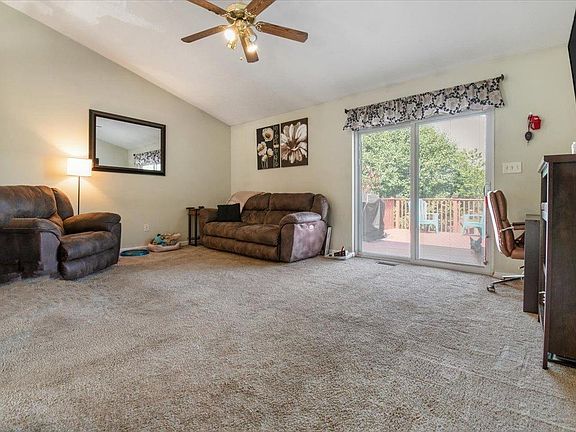3rd image of 304 S Michele Dr