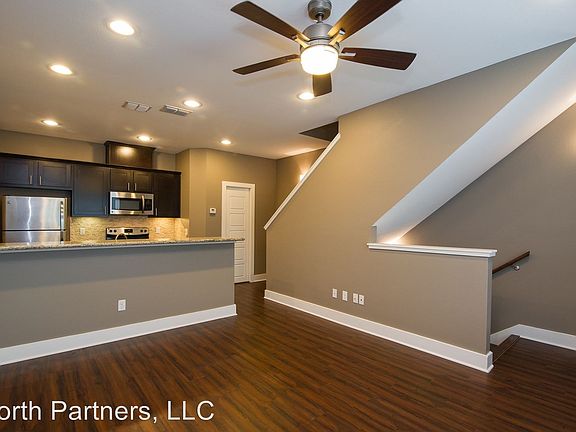 4th image of 403 College Main #403