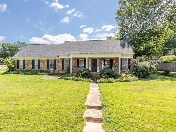 1636 Poplar Estates Pkwy, Germantown, TN 38138