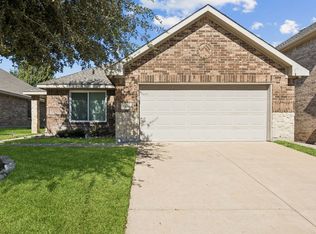 9428 Tierra Verde Dr, Fort Worth, TX 76177
