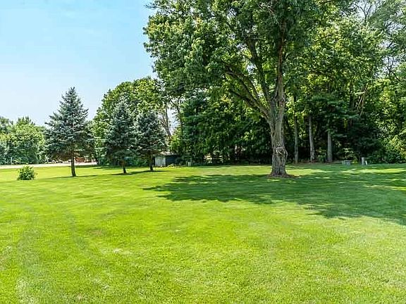 5th image of 1441 Chokecherry Dr
