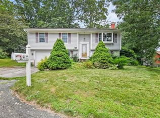 2 Bradley Ct, Fall River, MA 02720