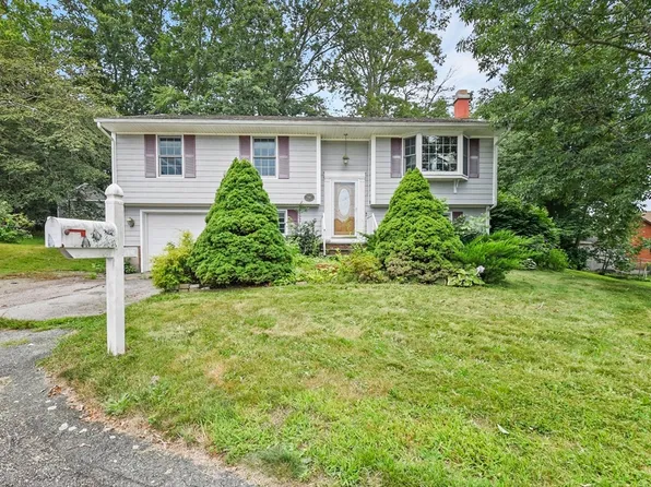 2 Bradley Ct, Fall River, MA 02720