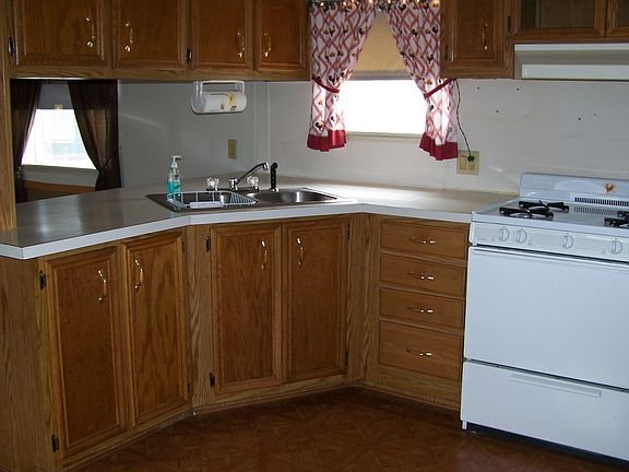 5th image of 5 Indian Grove Est