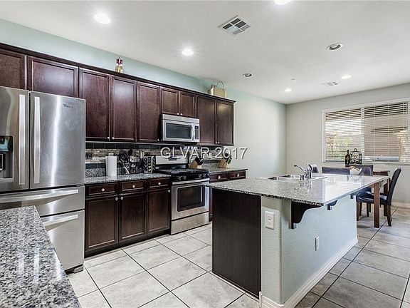 5th image of 1145 Evergreen Cove St