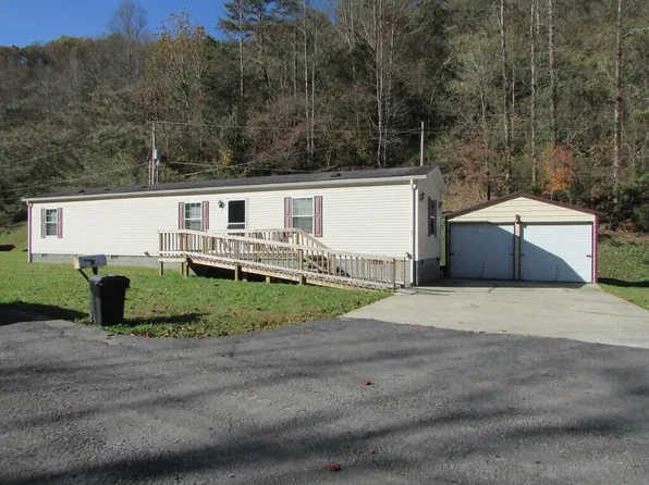 61 Cavalier Ln, Dana, KY 41615