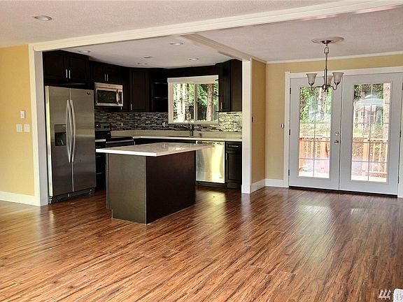2nd image of 11854 SE 323rd Pl