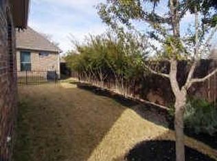 4020 Fairmont Ct, Bedford, TX 76021
