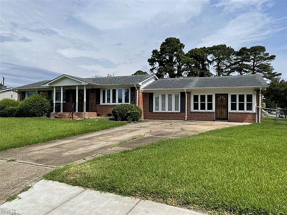 2nd image of 1200 Roosevelt Blvd