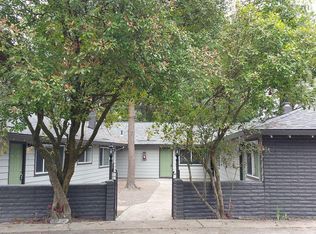 9210 SW Center St, Portland, OR 97223