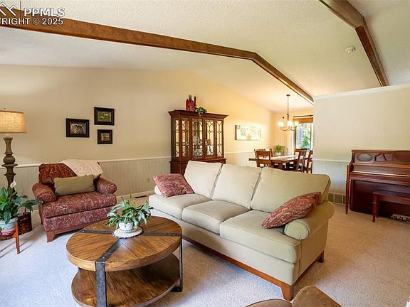 3rd image of 4255 Loch Lomond Ln
