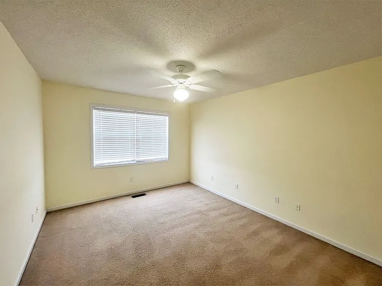205 Wakefield Way — Photo 11