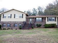 2nd image of 916 Angel Dr