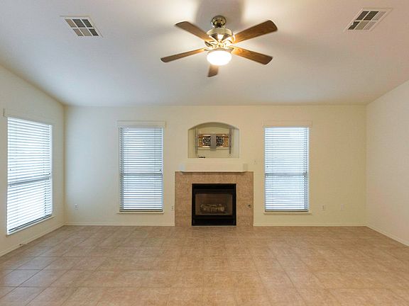 3rd image of 8205 Green Clover Ave