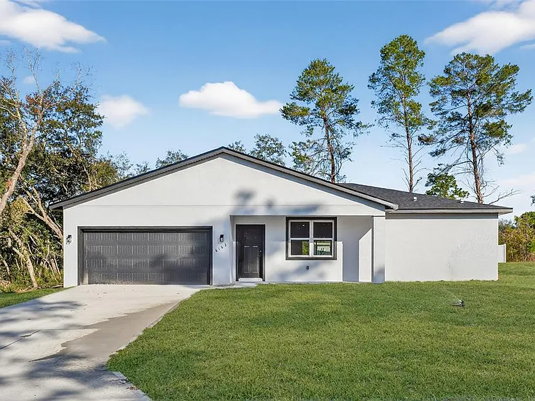 8162 N Maltese Dr — Photo 1
