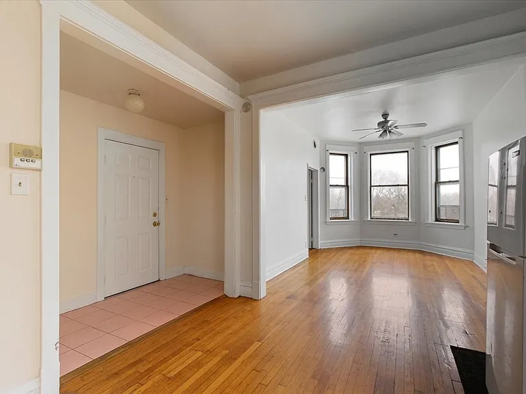 3133 W Augusta Blvd #3E — Photo 7