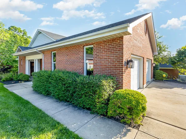 8 Thomas Pointe Dr, Fort Thomas, KY 41075