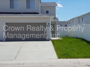 617 W 3rd St, Cheyenne, WY 82007
