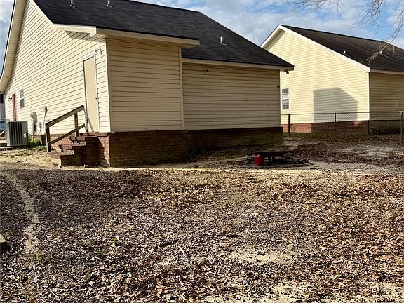 4th image of 116 Radford Cir