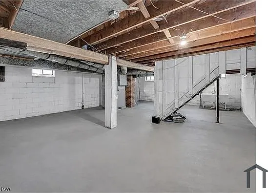 4310 E 162nd St — Photo 20
