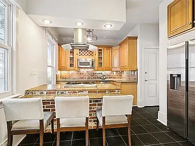 5th image of 2003 S Carrollton Ave #1