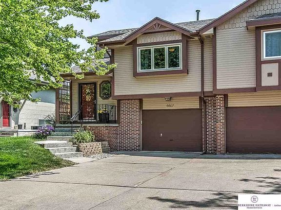 2nd image of 6607 S 108th Ave