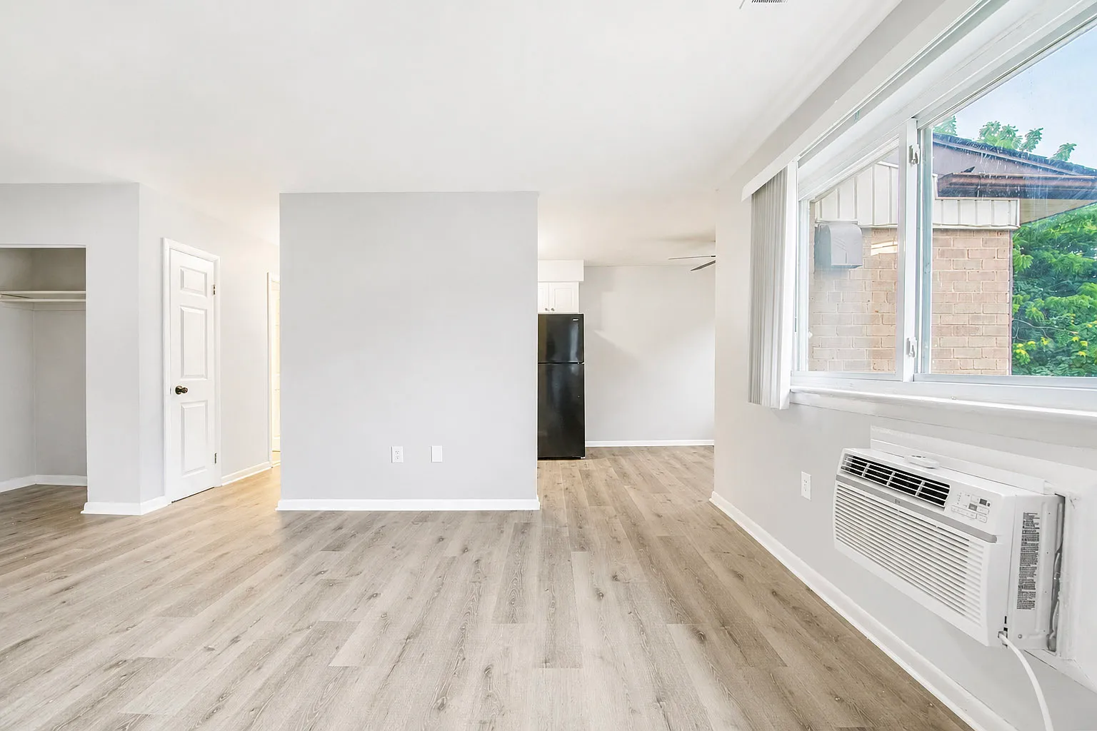 2600 - 2602 Jefferson Street - B32 — Photo 3