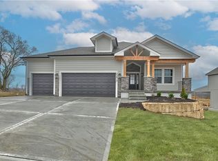 6024 Arapahoe St, Shawnee, KS 66226