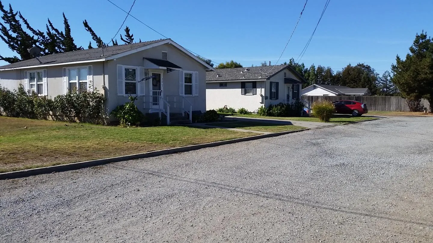 74 Barnes Ln photo 1