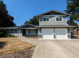 229 Shamrock Ct, Eugene, OR 97404