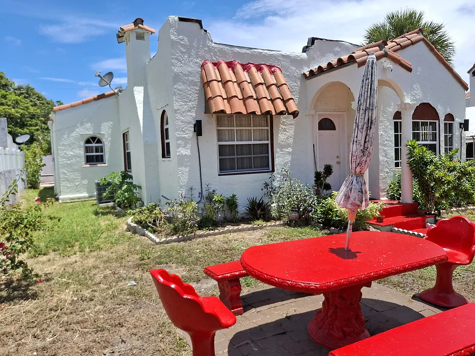 607 El Prado