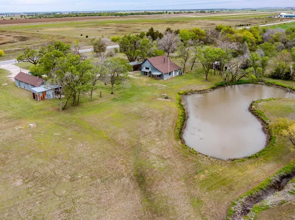 358 N West Rd, Wellington, KS 67152