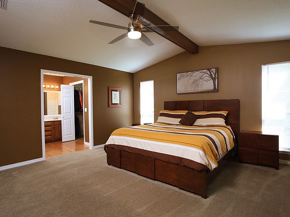 4th image of 2118 Broad Water Dr