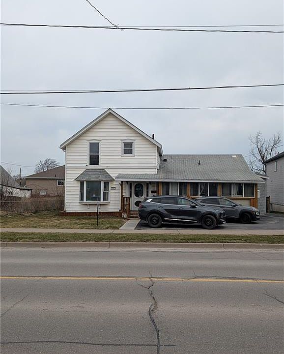 1st image of 21 Lincoln Ave