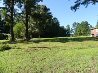 50 Warren Dr, Roanoke Rapids, NC 27870