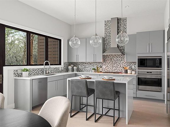4th image of 1794 Mondrian Cir #19