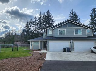 958 152nd St E, Tacoma, WA 98445