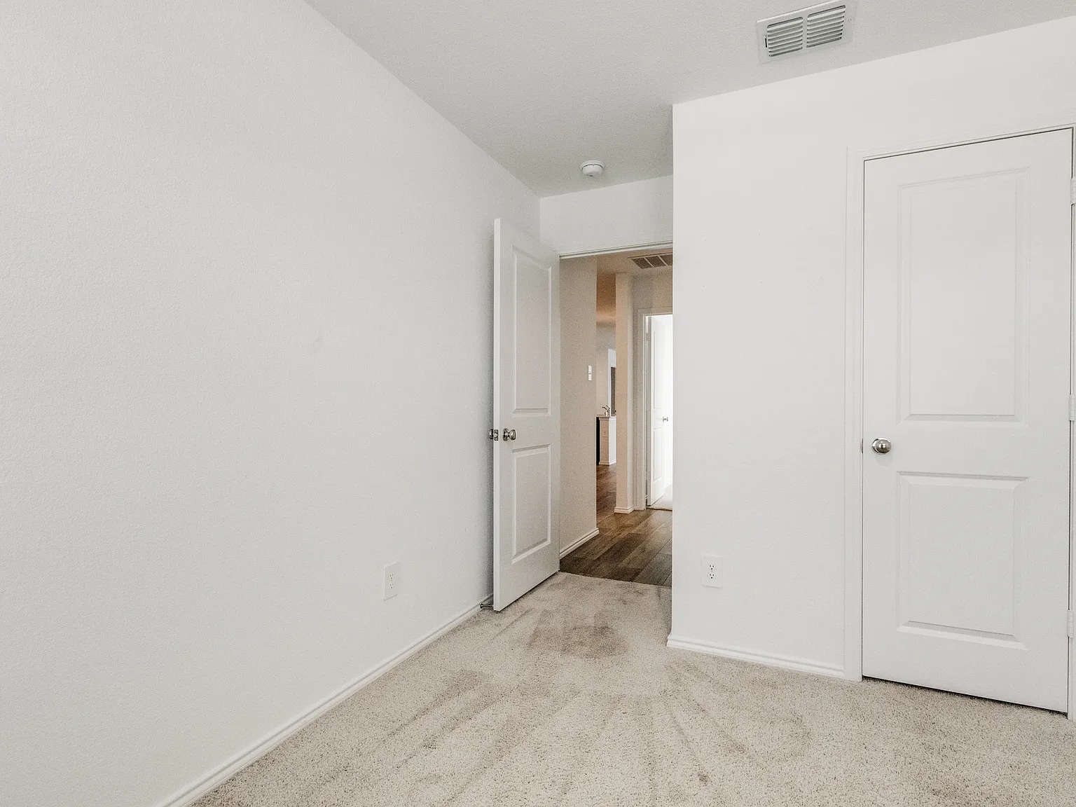 436 Frio Pass Trl — Photo 4