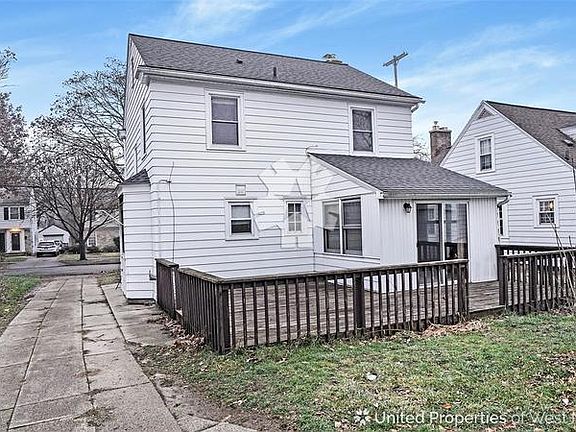 2nd image of 2020 Houseman Ave NE